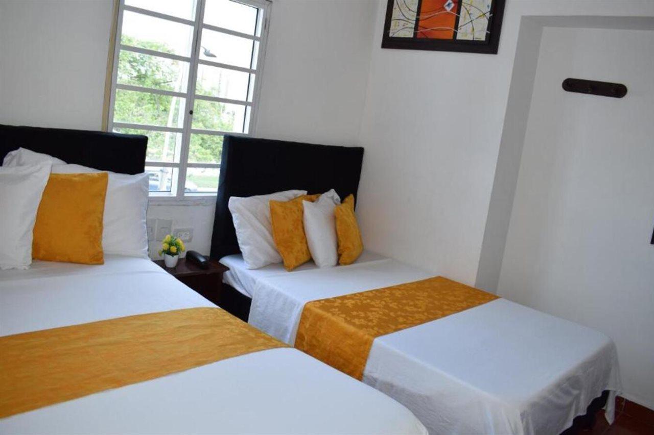 Hotel Avenida 3 Real En El Norte De กาลี ภายนอก รูปภาพ