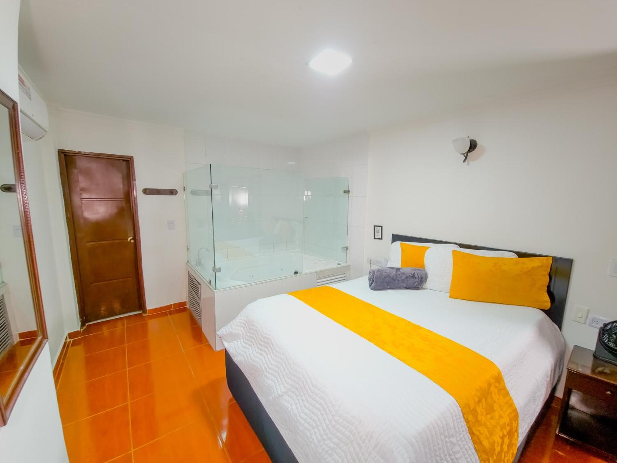 Hotel Avenida 3 Real En El Norte De กาลี ภายนอก รูปภาพ